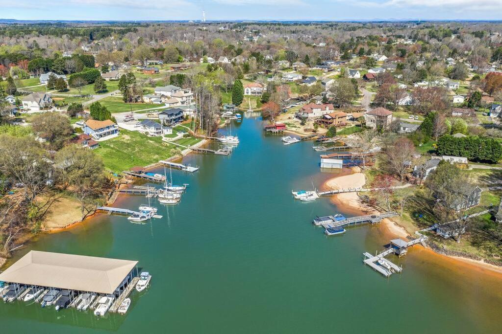 Cozy Lake Home - Jacuzzi King Bed Marina Access Mooresville Luaran gambar